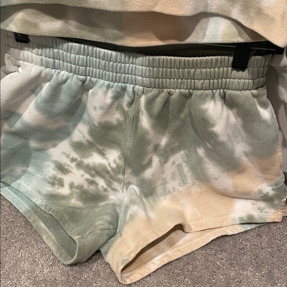 A&F Sweat Set - Picture 3 of 7